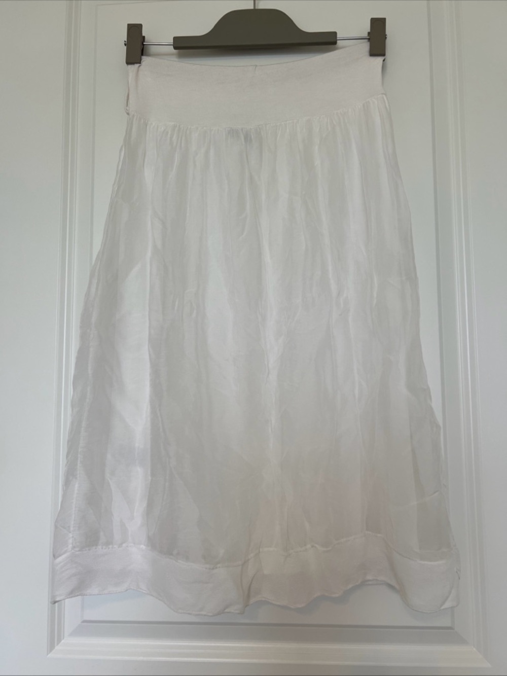 M made in Italy silk White Midi Skirt XS